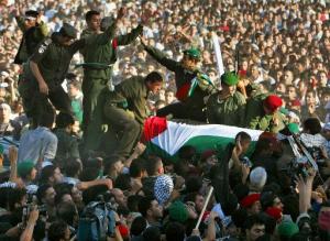 למרות מעטה הסודיות הניו יורק טיימס רומז: ערפאת מת מאיידס